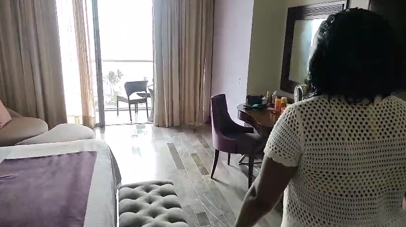 Miniatura del video de Karen Corona